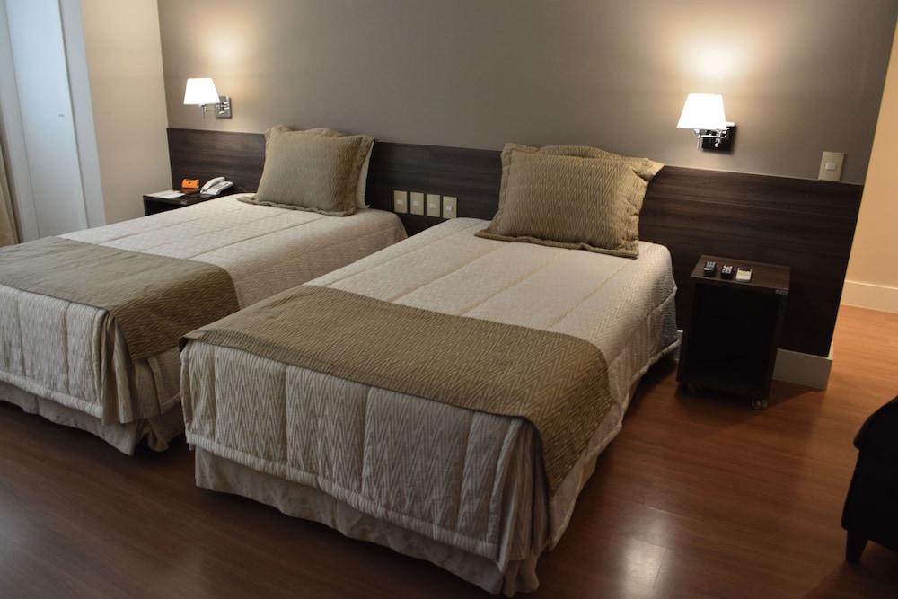 Trianon Paulista Hotel 4*