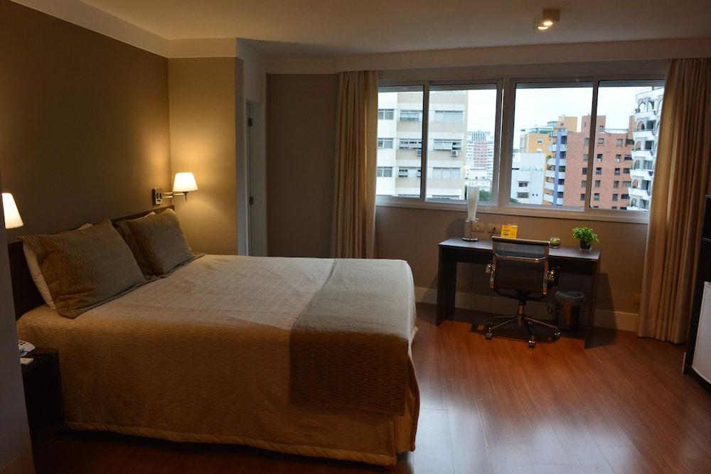 Trianon Paulista Hotel 4*
