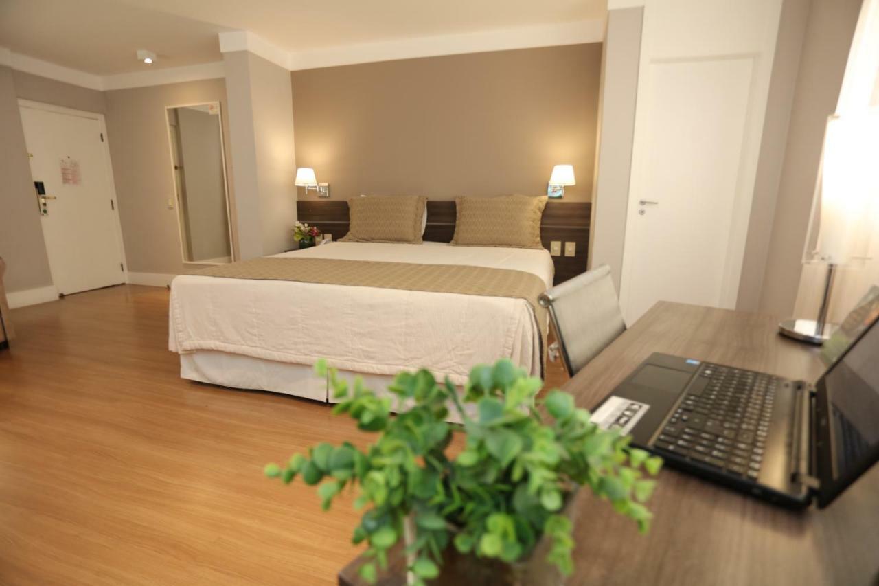 Trianon Paulista Hotel 4*